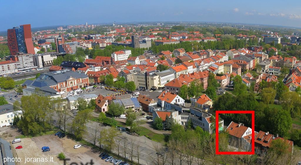 Sveciu Namai - Pilies Papedeje